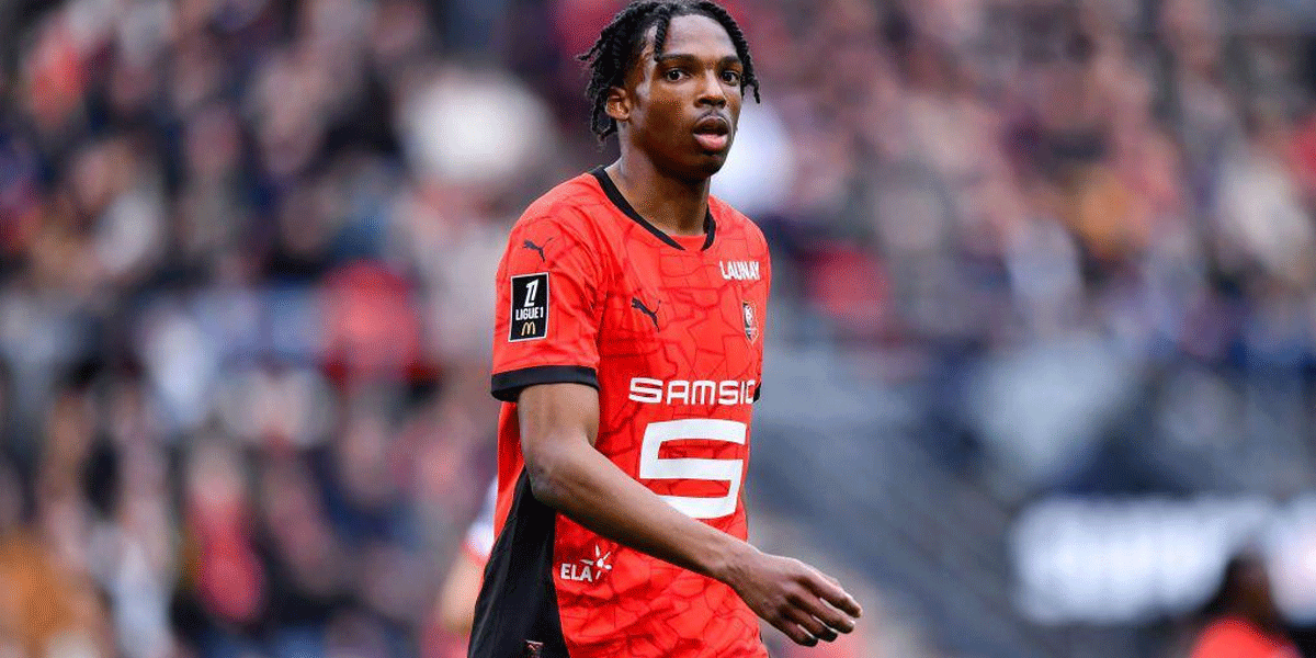 Persaingan Ketat di Bursa Transfer