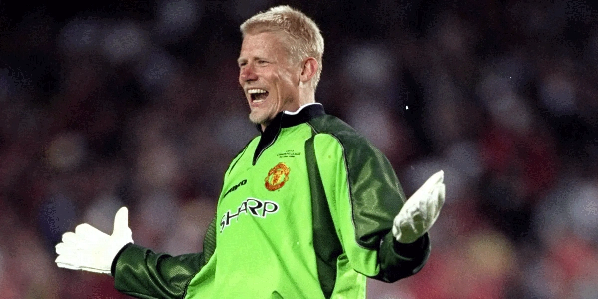 Roy Keane Kritik Kiper Legendaris MU: Peter Schmeichel Terlalu Overrated